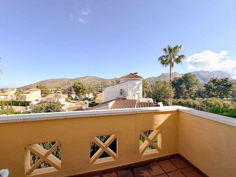 Foto a59c4178-b37f-4057-a2bb-26ae73308ecd. Casa adossada amb piscina a Pedreguer