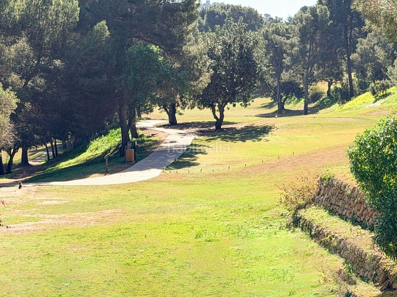 Foto ba2456f7-975e-4075-adb1-e9c8655e8c3c. Casa adossada amb piscina a Pedreguer