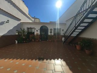 House in Valdepeñas. Espectacular vivienda en el centro de valdepñas