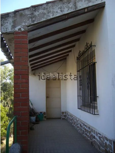 Foto 62b9208f-2c86-4169-88ef-42f2377fb7f9. Casa amb aparcament piscina a Mestanza