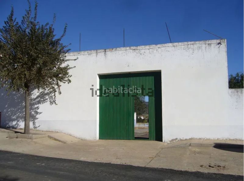 Foto e5844cbc-1f0d-428a-8642-05a5fe10bf28. Casa amb aparcament piscina a Mestanza