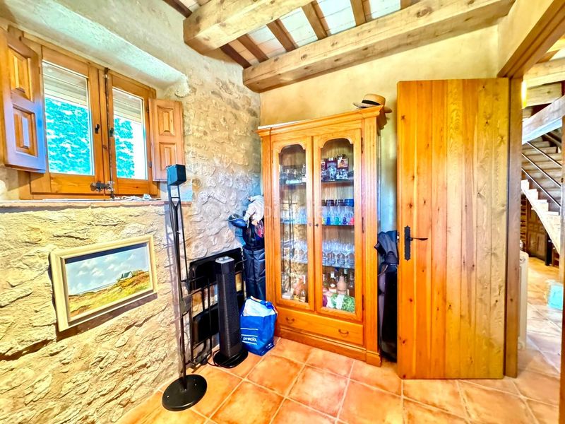 Foto f7d37cfc-2c78-49b4-be67-1a77e5f27772. Casa amb calefacció piscina a Ullastret