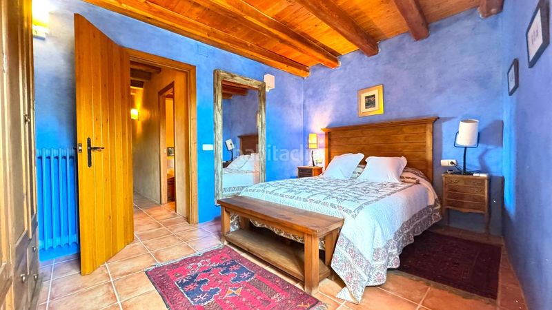 Foto f99268d1-40fe-483b-a0ca-f70ad7acf5c4. Casa amb calefacció piscina a Ullastret