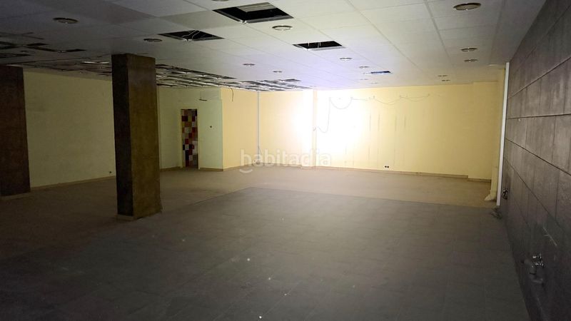Foto a42baaa3-e9c5-4c70-9530-9e11bf5d5fa5. Local comercial a Mariola Lleida