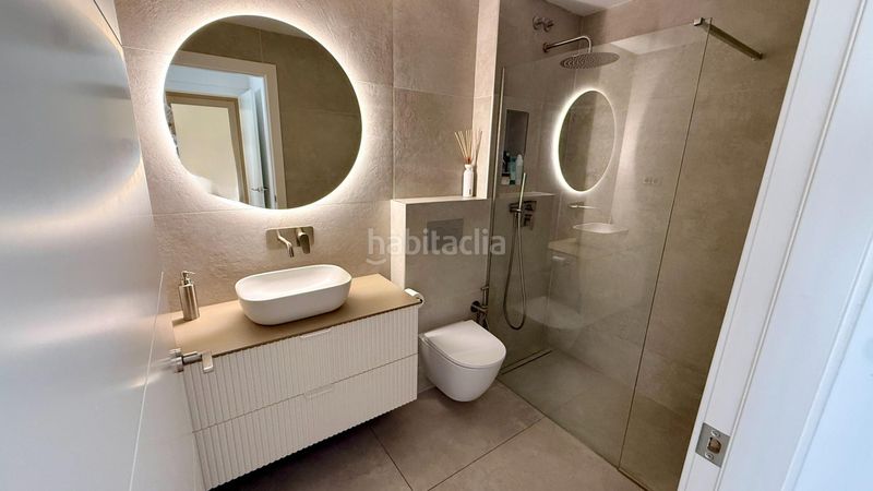 Foto 2f459b1d-e4e4-474d-9608-7a721619fed8. Pis amb calefacció aparcament a Sagrada Família Barcelona
