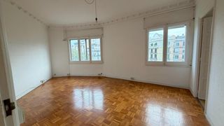 Flat  Sant joan. Paseo sant joan