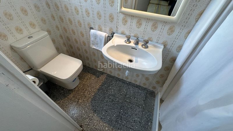 Foto 42c78eb5-1eb1-4dde-96ed-8b8d91cdfc47. Edifici a l´Estartit poble Estartit