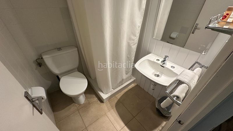 Foto 6561afae-e800-41f4-b0ba-b34facb31018. Edifici a l´Estartit poble Estartit