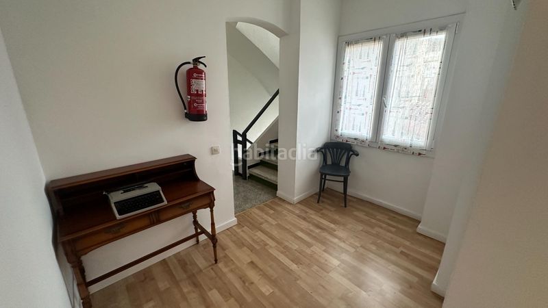 Foto fbe22b80-f438-4723-b31c-467314fc6885. Edifici a l´Estartit poble Estartit