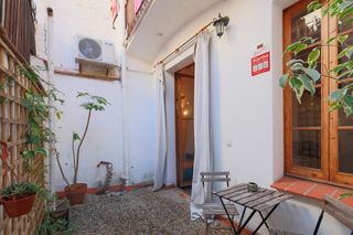 Pis  Carrer argenter. Fantastico loft con terraza cerca del palau de la musica