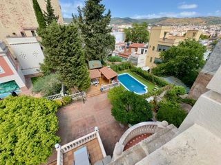 Maison à La Font d´en Fargues. Casa unifamiliar a cuatro vientos con jardín privado y encanto e