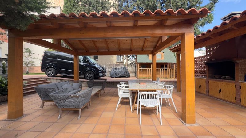 Foto 342fdc86-eb24-4446-afea-f1966d3076b2. Casa amb aparcament piscina a La Font d´en Fargues Barcelona