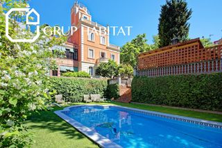 Casa a La Font d´en Fargues. Torre señorial con jardín, piscina con encanto en barcelona