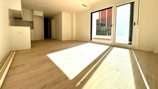 Pis  Carrer de bernat bransi 48. Entrega inmediata  planta baja de obra nueva con terraza en el c