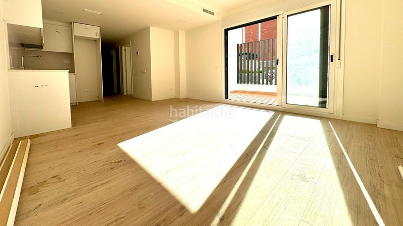 Foto d538e5ae-614f-4da3-9f58-52a3ca71901b. Pis a carrer de bernat bransi 48 a Carmel Barcelona