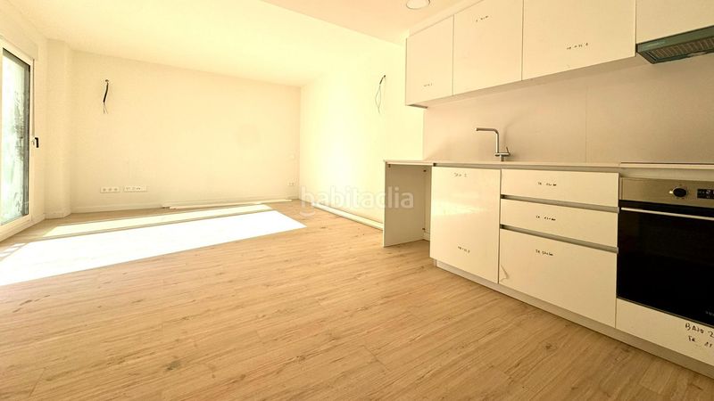 Foto f00e94c8-9039-4169-a8ef-8e7f3d7e8055. Pis amb calefacció a Carmel Barcelona