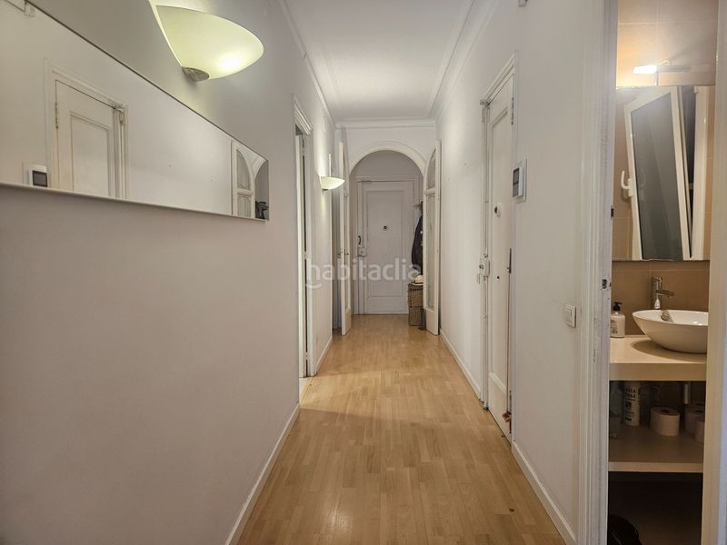 Foto c7c8367c-2441-4928-b09d-fd6a5c81a517. Pis a Dreta de l´Eixample Barcelona