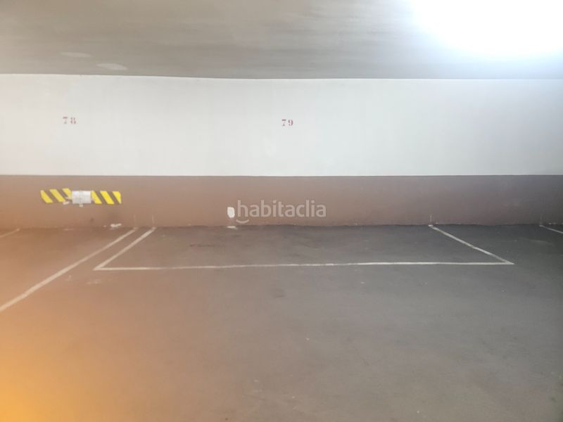 Foto 484ee963-c07a-4bca-8b46-a7bdb5c58fd0. Aparcament cotxe a Sants-Badal Barcelona