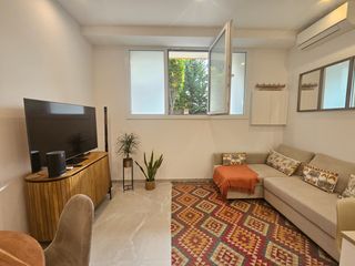 Lloguer Local Comercial  Carrer de sadet. Estudio en perfecto estado