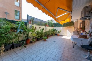 Ground floor in Carrer de les antilles 17. Bajo con terraza, parking y piscina comunitaria en fenals