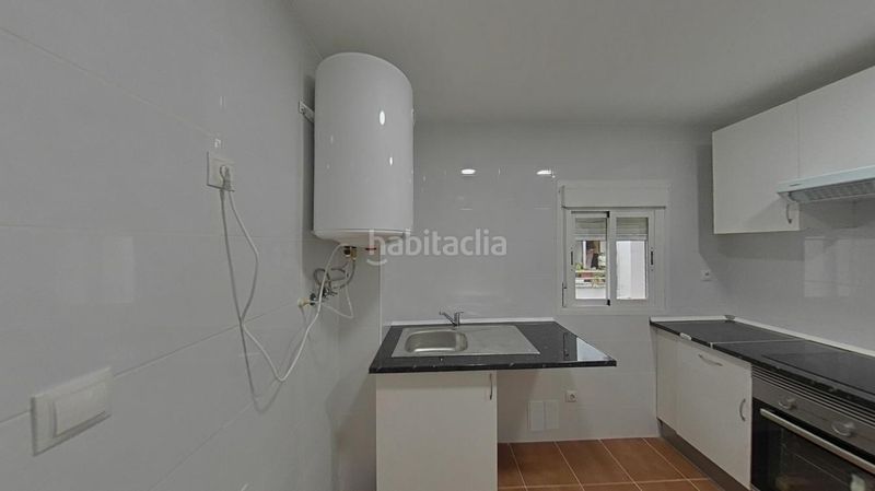 Foto 54b1ccb6-e93e-4af7-ab42-f8db63ea2737. Pis a calle san moisés 28 a San Diego Madrid