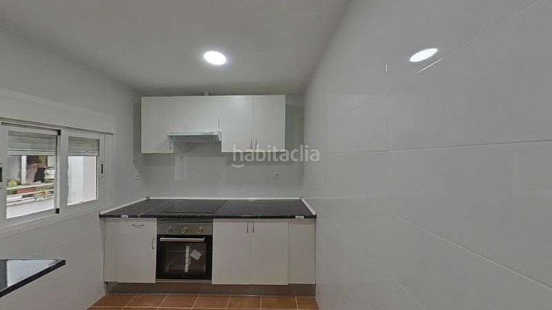 Foto 85dfa639-f698-4073-a94b-0b23eb35bd74. Pis a calle san moisés 28 a San Diego Madrid