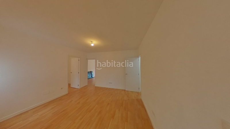 Foto fdb692a4-a8fa-4f84-a1fa-1ce6f6ee787c. Pis a calle san moisés 28 a San Diego Madrid