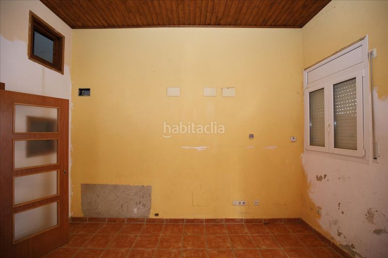 Foto 6cd65935-8703-4275-ad2c-4d092e93f724. Casa adossada a Pera (La)