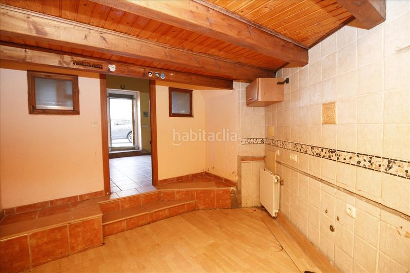 Foto d9529929-ef1a-4d78-877c-fc234de91726. Casa adossada a Pera (La)