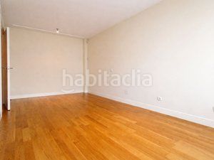 Foto ada27e8f-0547-4ff9-b1db-c77a4734cc06. Piso  en venta en calle del hierro en Delicias Madrid