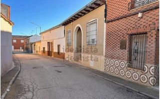 Chalet en Torrenueva. Casa o chalet independiente en venta en torrenueva