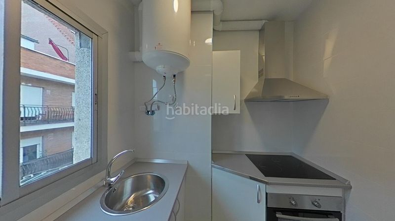 Foto 4f92d066-dfd9-48bd-b2d9-bb3e207b8573. Piso en calle cadete julio llompart 16 en San Isidro Madrid