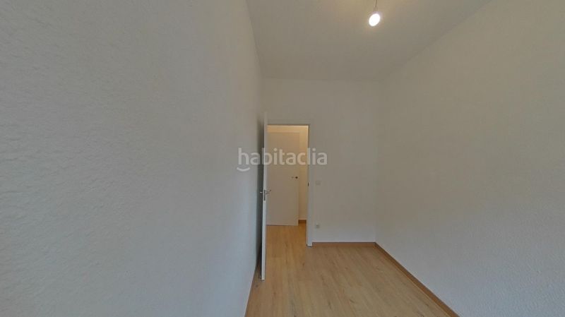 Foto 95cbba41-1fb1-47e3-aca5-85f98d3ae093. Piso en calle cadete julio llompart 16 en San Isidro Madrid