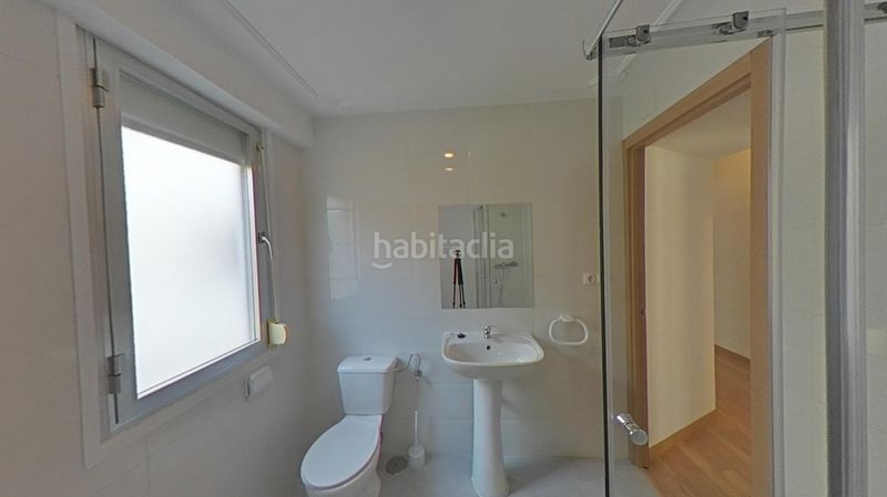 Foto 03bee486-a72b-4fd7-bb77-73ee50895377. Pis a calle alondra 2 a Vista Alegre Madrid