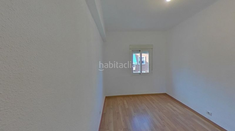 Foto 33ebb95c-6600-46f0-ab6b-dd6f8565c14f. Pis a calle alondra 2 a Vista Alegre Madrid
