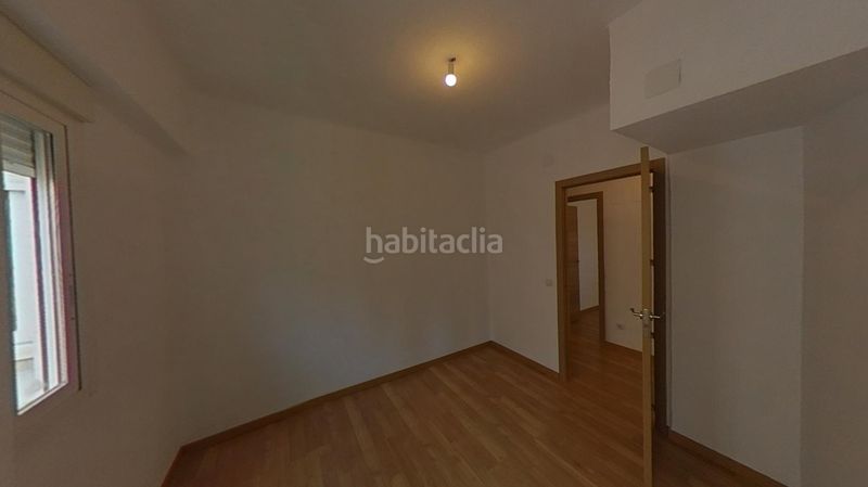 Foto 8e1b4bea-614f-464f-b784-7ca09318a05f. Pis a calle alondra 2 a Vista Alegre Madrid