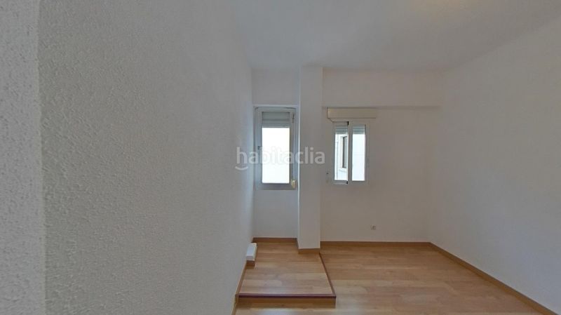 Foto a3c028e0-60f6-4816-bf17-33c3fdd60991. Pis a calle alondra 2 a Vista Alegre Madrid