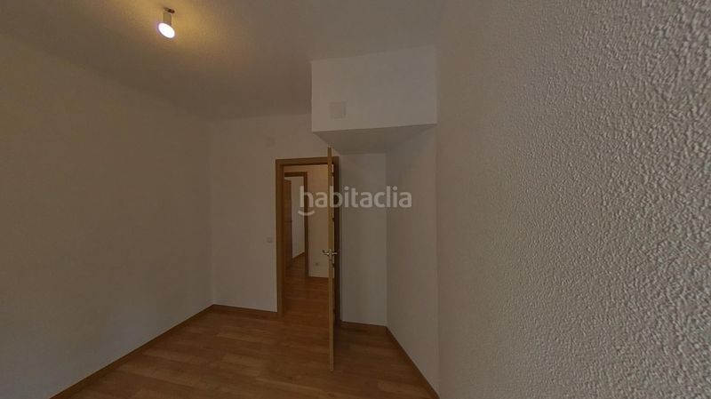 Foto a4070710-a119-45c5-9e78-442c0ca60733. Pis a calle alondra 2 a Vista Alegre Madrid