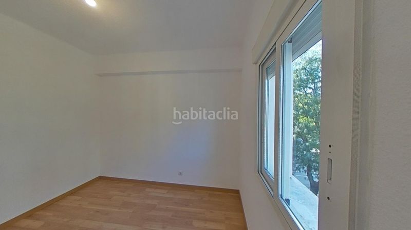 Foto e90fbd2d-9cf8-4e53-b135-cd983b5cdcbf. Pis a calle alondra 2 a Vista Alegre Madrid
