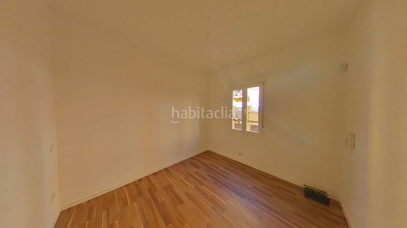 Foto 0d859359-b7a3-404b-865d-3bcf4865219b. Pis a calle guacamayo 13 a Vista Alegre Madrid