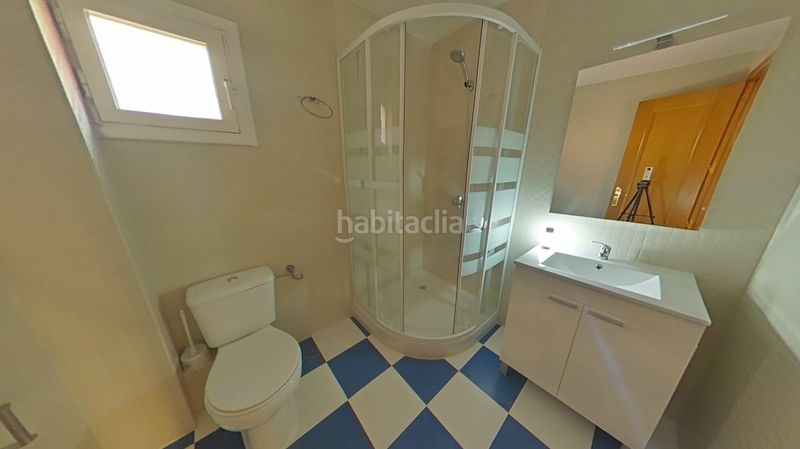 Foto 66411a26-1fc7-468b-bff1-ef3c2d76e383. Pis a calle guacamayo 13 a Vista Alegre Madrid