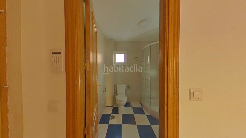 Foto 7282c42c-73db-46ec-9032-f8a7d25adf20. Pis a calle guacamayo 13 a Vista Alegre Madrid