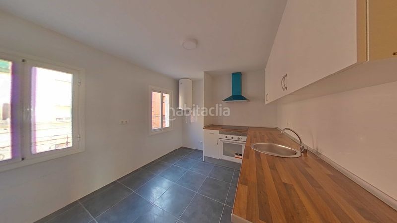 Foto 834a7f6b-02c0-4894-a537-f43cef4af59f. Pis a calle guacamayo 13 a Vista Alegre Madrid