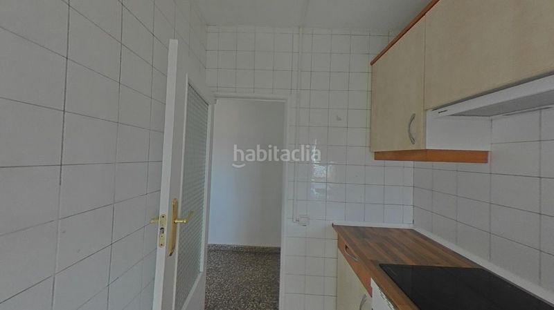 Foto f5c88982-9482-41bd-9101-7f403ab4cc5d. Pis a calle de lópez grass 29 a Numancia Madrid