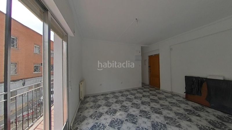 Foto 30d7ccdf-262a-4389-b431-fa5cb58effcb. Pis a calle de eulalia gil 8 a Vista Alegre Madrid