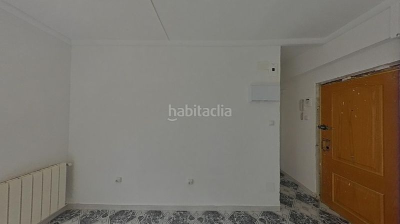 Foto a58c2a66-e69e-48d3-8d17-1beb146c554f. Pis a calle de eulalia gil 8 a Vista Alegre Madrid