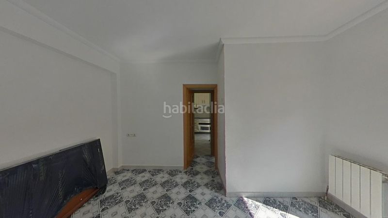Foto d775c867-b418-4e07-b5bf-8be0a142f0c6. Pis a calle de eulalia gil 8 a Vista Alegre Madrid