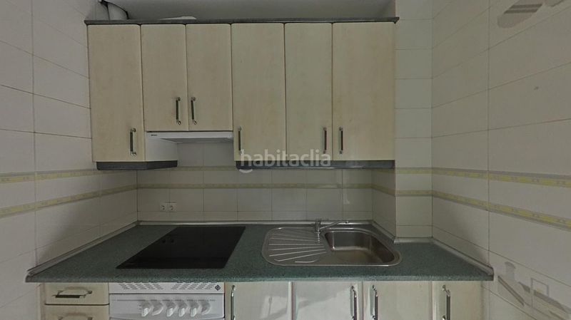Foto dd6377f1-8ca0-41ce-9c92-7879b2dd76b7. Pis a calle de eulalia gil 8 a Vista Alegre Madrid
