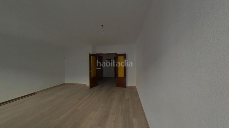 Foto 8522c293-7966-4d4e-9620-026f88c2f563. Pis a calle pedro jiménez 19 a Villaverde Alto Madrid