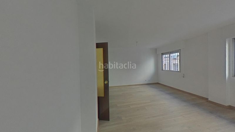 Foto f61efdac-becd-47a7-8684-c3f33683e12e. Pis a calle pedro jiménez 19 a Villaverde Alto Madrid